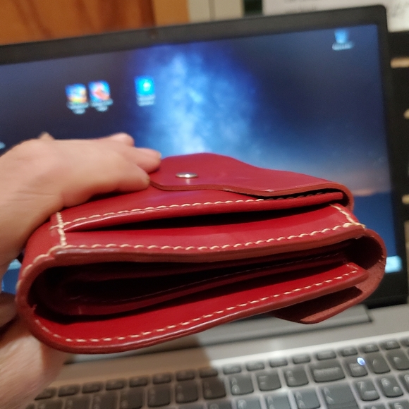 Women Wallet - Picture 7 of 16